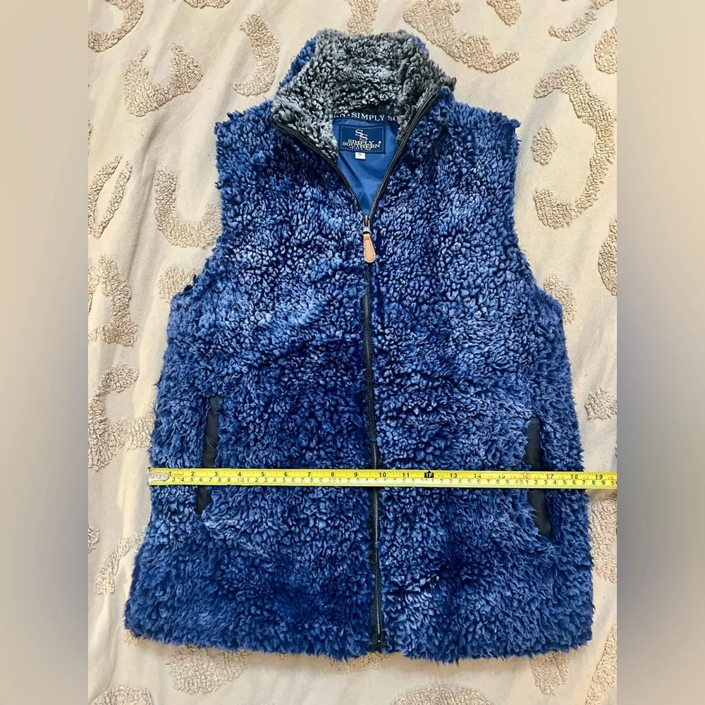 💥 2/$15!! Simply Southern Navy Fleece Sherpa Zip-Up Vest 💙 - Picture 5 of 6